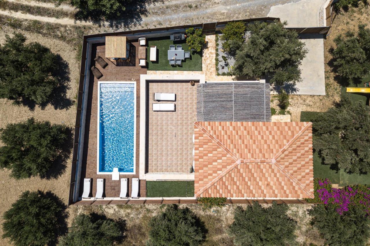 Villa Vera - With Private Heated Pool & Jacuzzi Pangalochori Exteriér fotografie