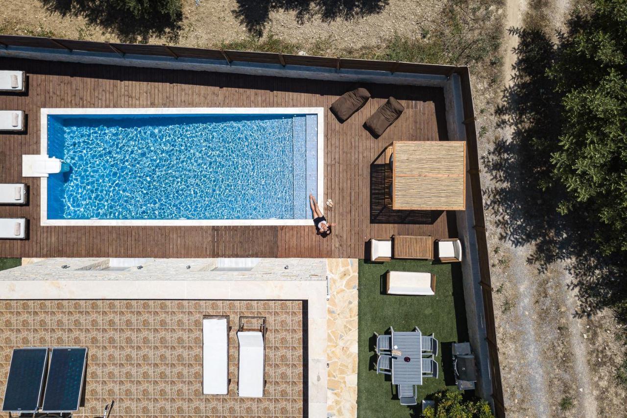 Villa Vera - With Private Heated Pool & Jacuzzi Pangalochori Exteriér fotografie